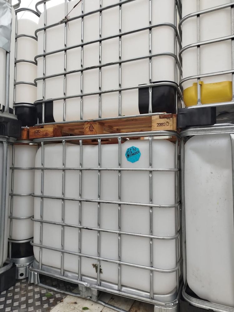 Bazin/cub/ibc/butoi/rezervoare,1000litri,platic,metal,lemn