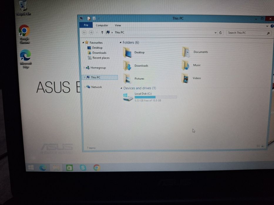 Vând Asus EeeBook X205TA