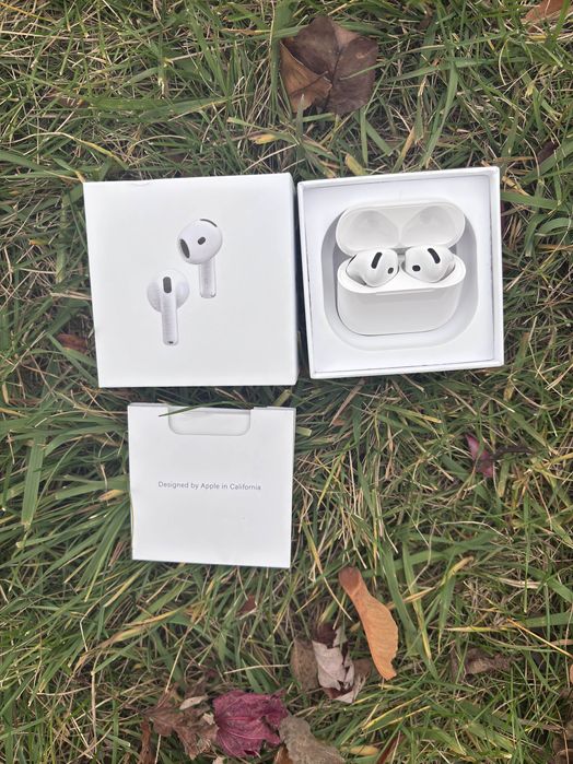 Airpods 4 слушалки