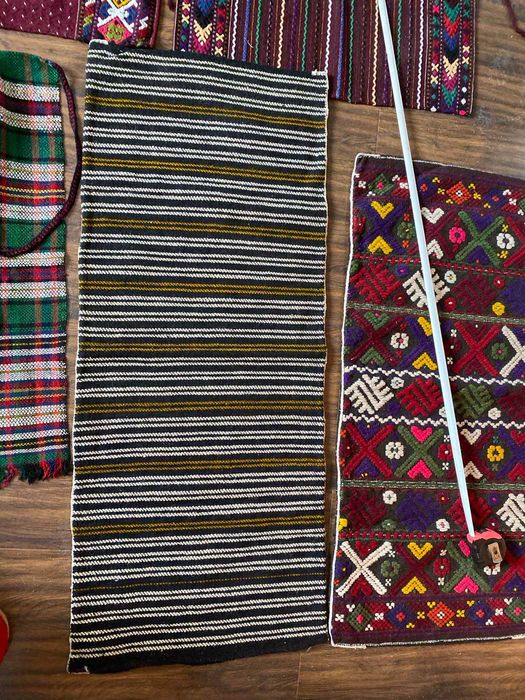 Автентична традиционна престилка от носия и възглавници