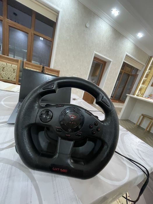 Рул  робтает    Б