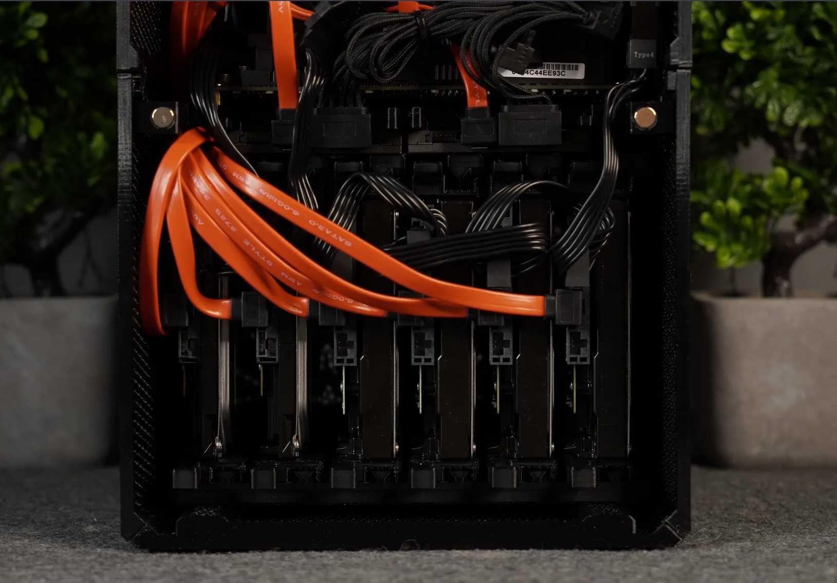 Carcasa NAS ITX cu 6 HDD + 3 SSD