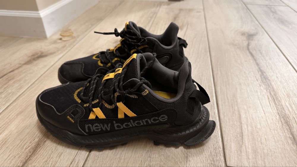 Vand adidasi New Balance