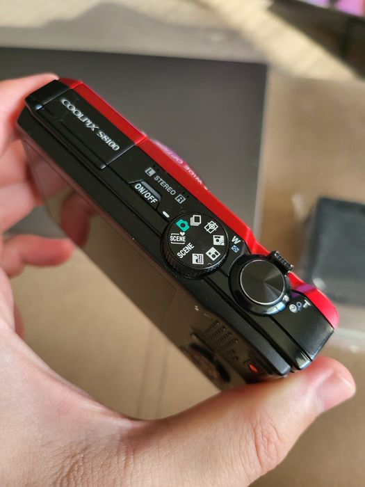 Nikon Coolpix S8100 red 12mp