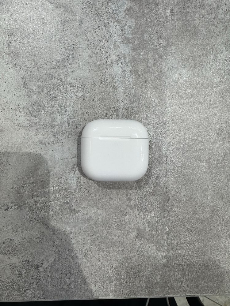 Продам Airpods 4 ANC