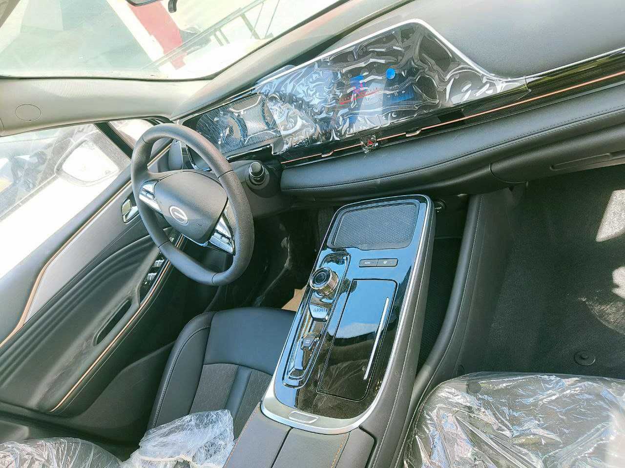 GAC AION S580 Бир зарядда: 480км От кучи: 136 та