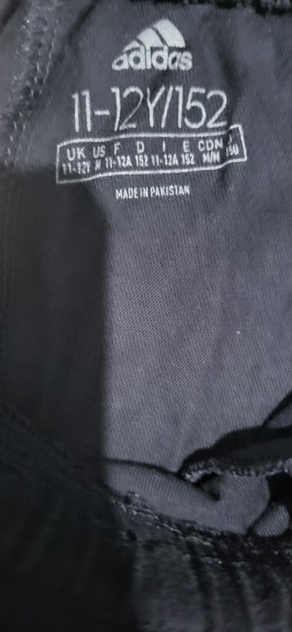 Pantaloni sport adidas stare ft buna 30lei