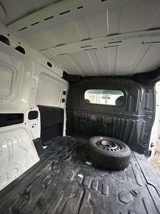 vând opel combo 2013