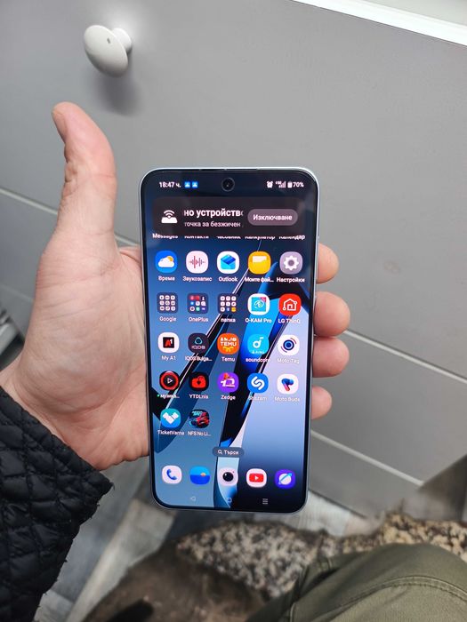 Продавам OnePlus Nord 5