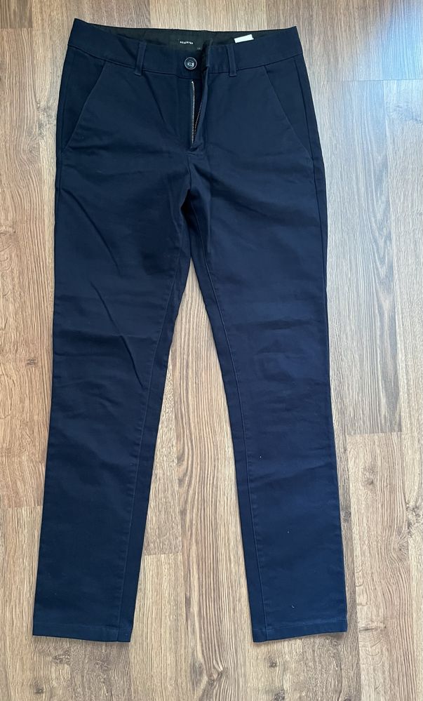 Pantaloni eleganti bleumarin slim bumbac marime 28 barbati
