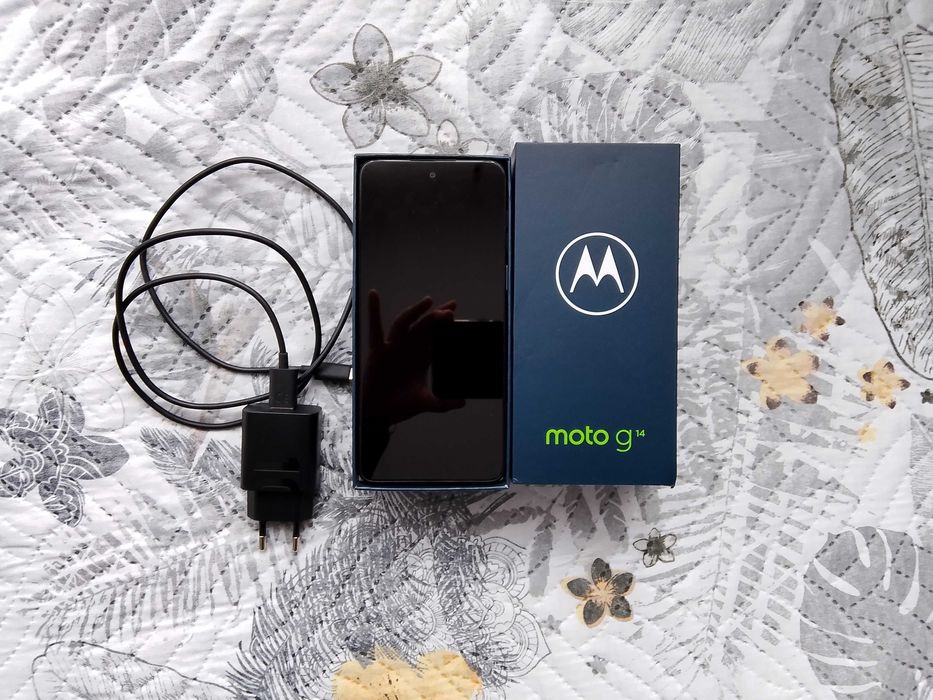 Продавам Motorola g14