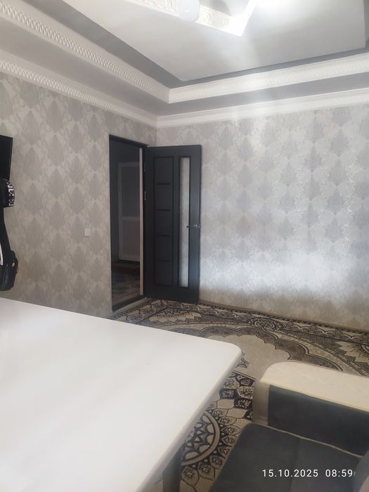 Срочна 2 хоналик дом сотилади шароитлари ремонти  зор