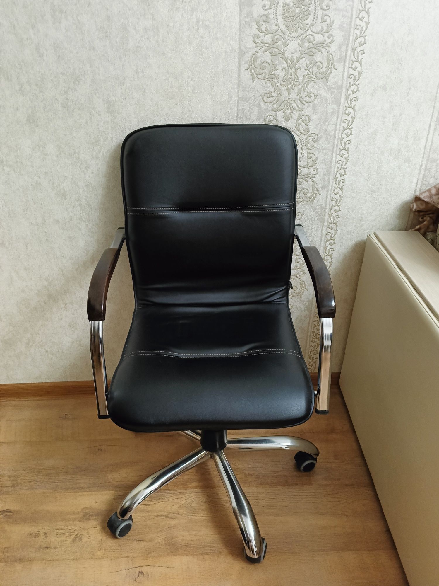 Кресло  офисное самба