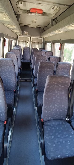 Microbuz Iveco daily 19+1 locuri