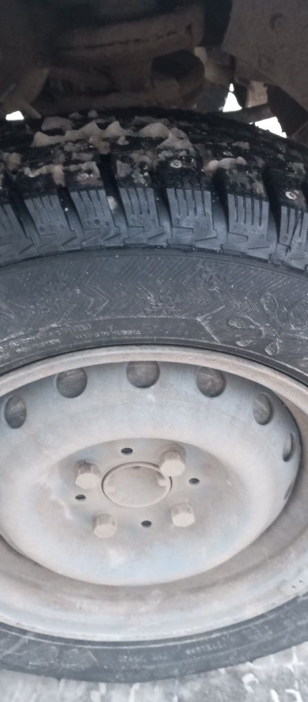 Продается резина 13 зимняя