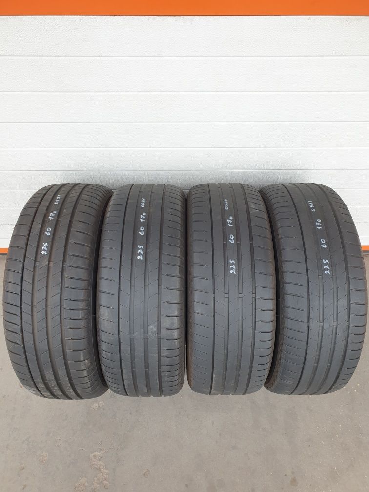 Летни гуми 4 броя BRIDGESTONE Turanza T005 225 60 R17 дот 0521