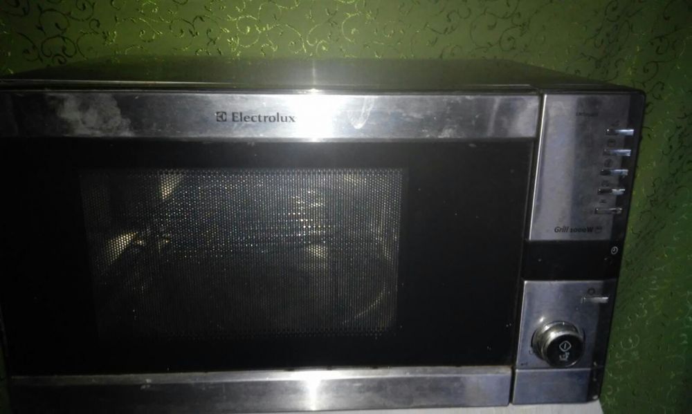 Cuptor cu microunde(defect)