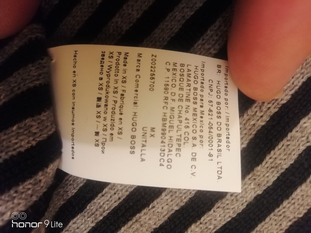 Мъжки шал Hugo Boss нов