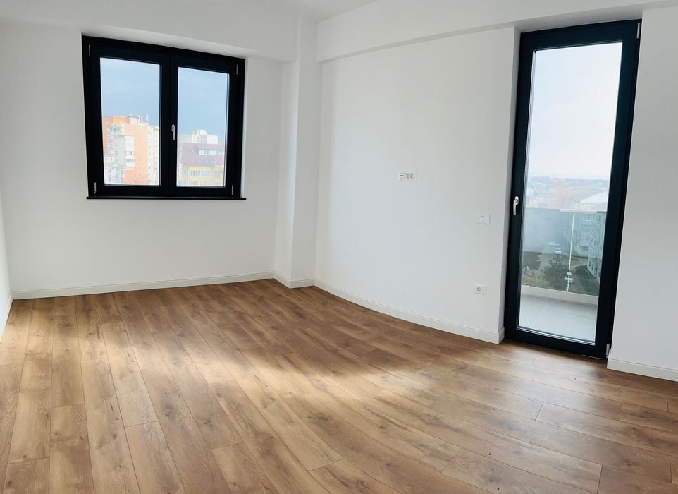 Vand apartament 3 camere NeoTower  Burdujeni, langa pizzeria For You