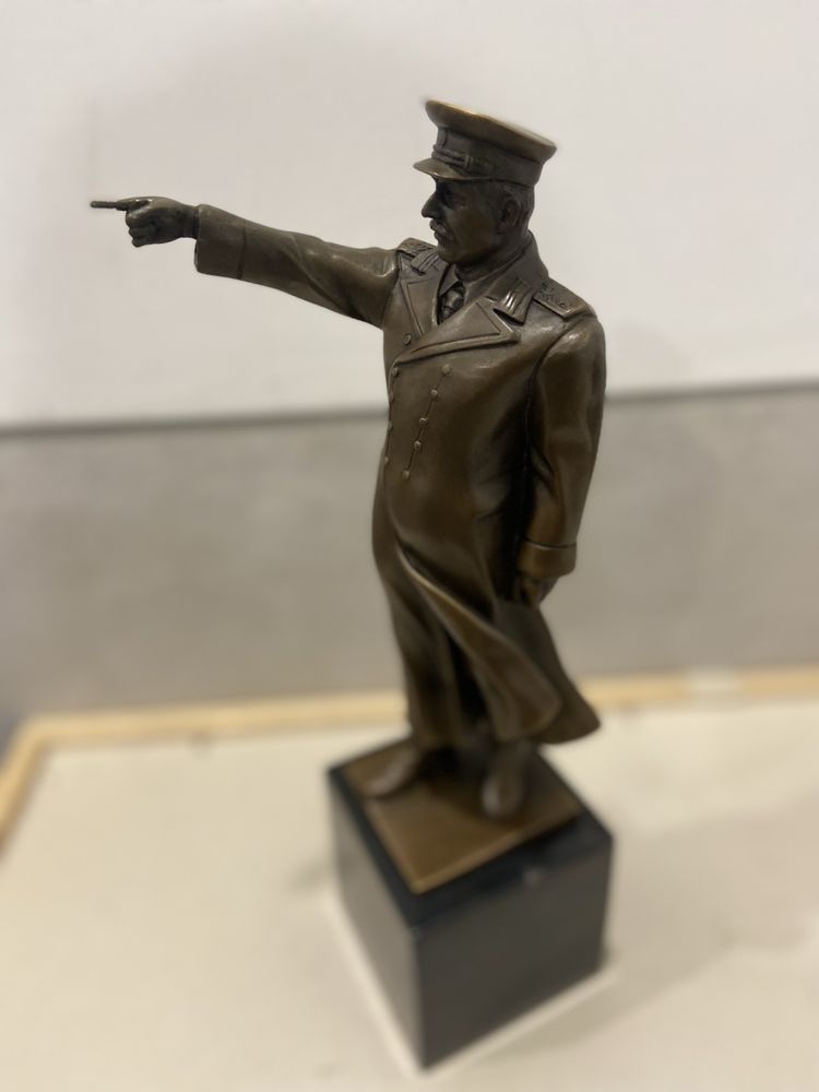 Stalin -Statueta bronz  / 33 cm