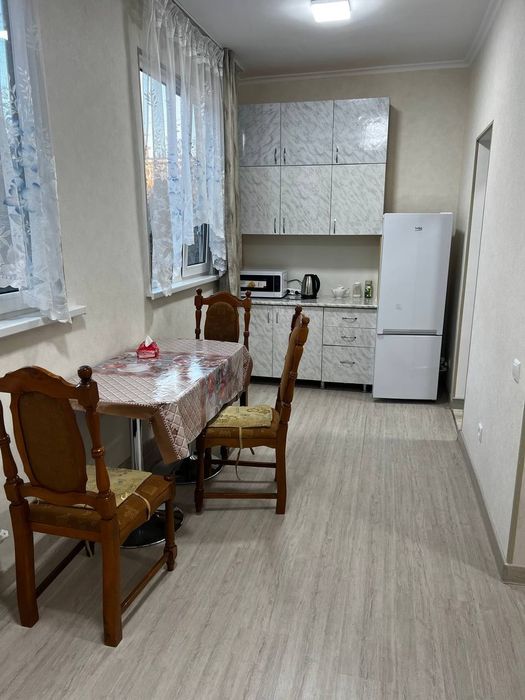 Продаётся 2х комн кв га Максим Горький , Бий метро