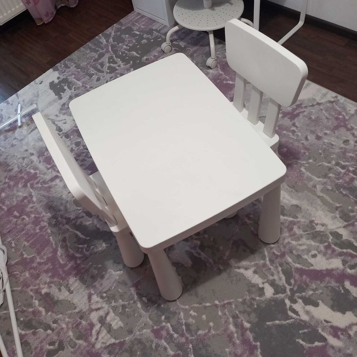 Set Masă cu doua scaune pentru copii -MAMMUT-IKEA - alb 77x55 cm