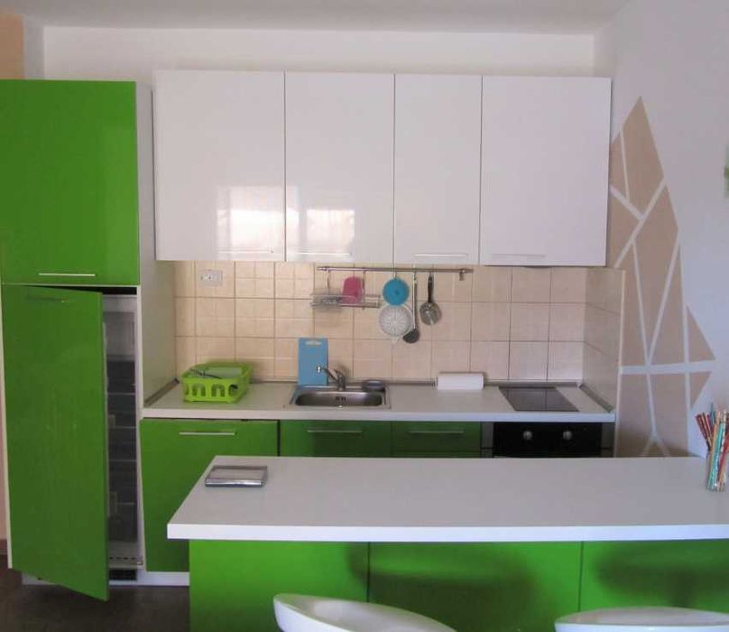 Дава се под наем Четиристаен апартамент в Пловдив, Каменица 1 - 120 кв.м за 306 € - Снимка #2