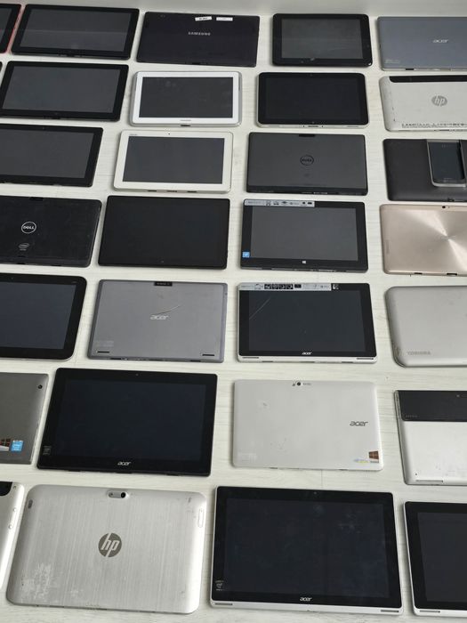 Tablete en-gros pentru piese, complete, fără ecrane sparte