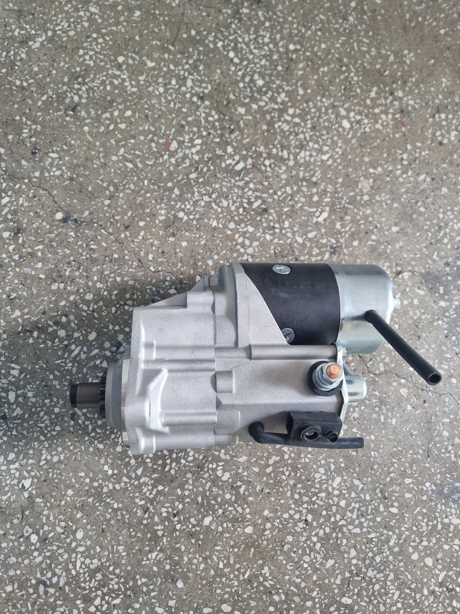 Electromotor nou  CASE cu motor de Iveco