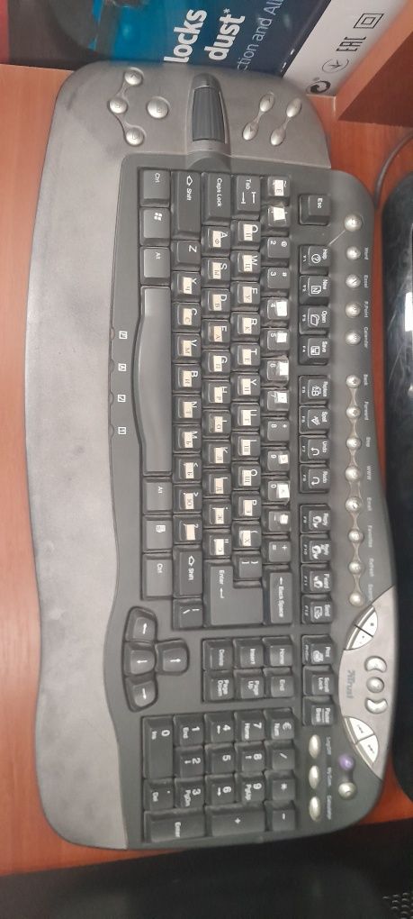 Компьютер ASUS  .