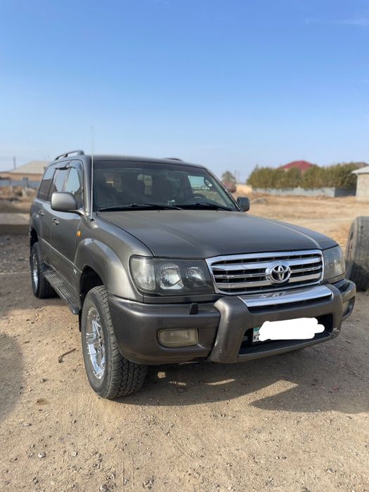 Toyota Land Cruiser 100