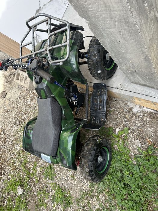 Se vinde ateveu pt copii cu pornire la demarou