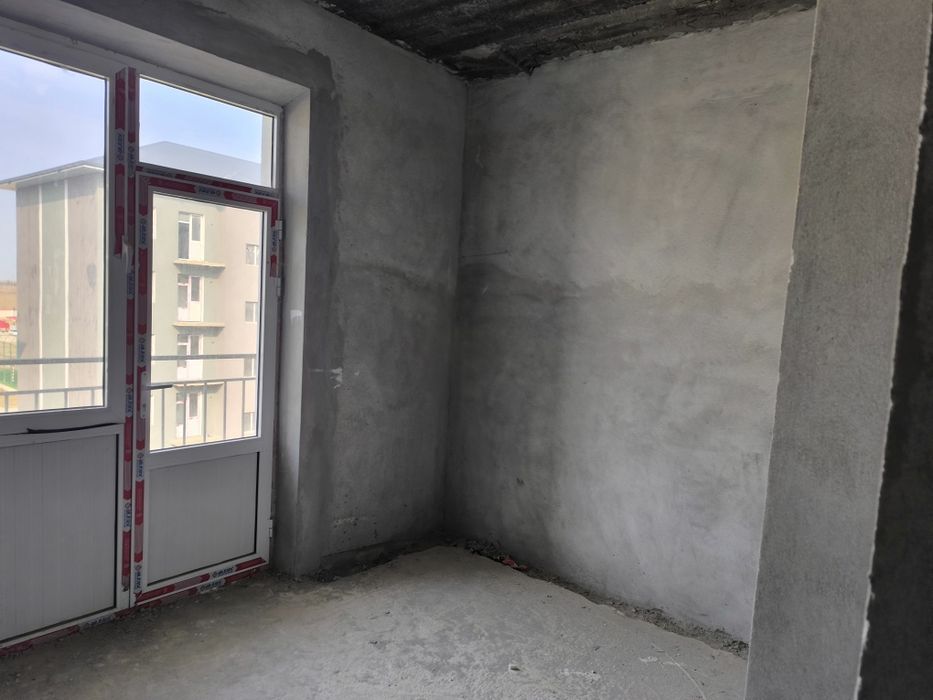 Sharof Rashidov tumani 3 tepa mavzesida davlat xizmatlari uy sotiladi