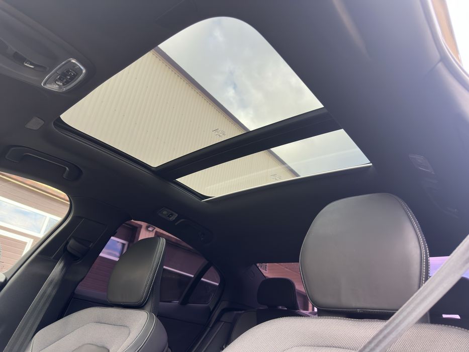 Volvo S60 T8  R Designe Recharge Black Edition