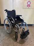 Scaun carut rulant batrani handicap dizabilitati (ca nou)