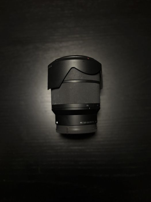 обектив Sony FE 28-70mm f/3.5-5.6 OSS