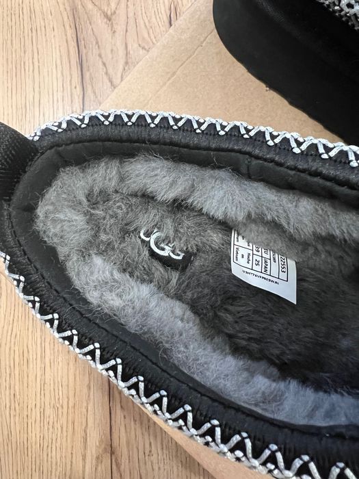Зимни обувки UGG