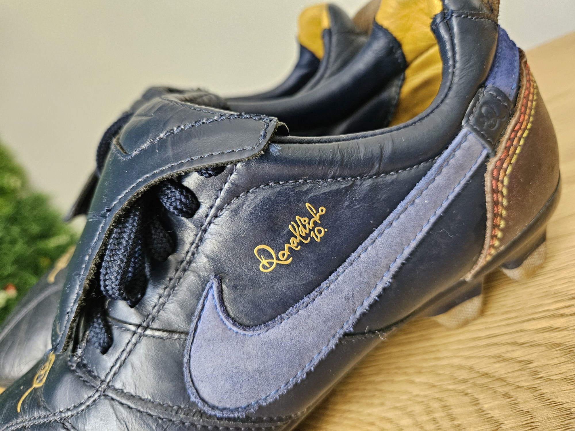 NIKE Tiempo Ronaldinho 10 Retro - 38.5 номер бутонки