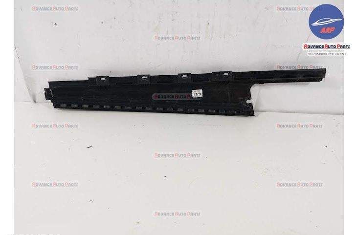 Външна装ировка Дясна Задна B Стълб Ланд Роувър / Land Rover Range Rover