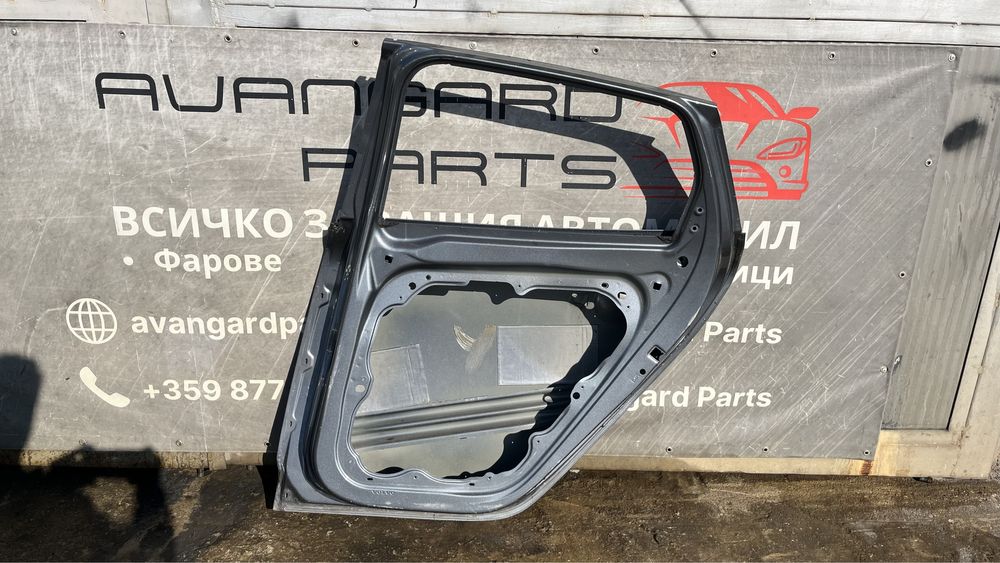 Задна дясна врата Volvo V40 (2012-2019)