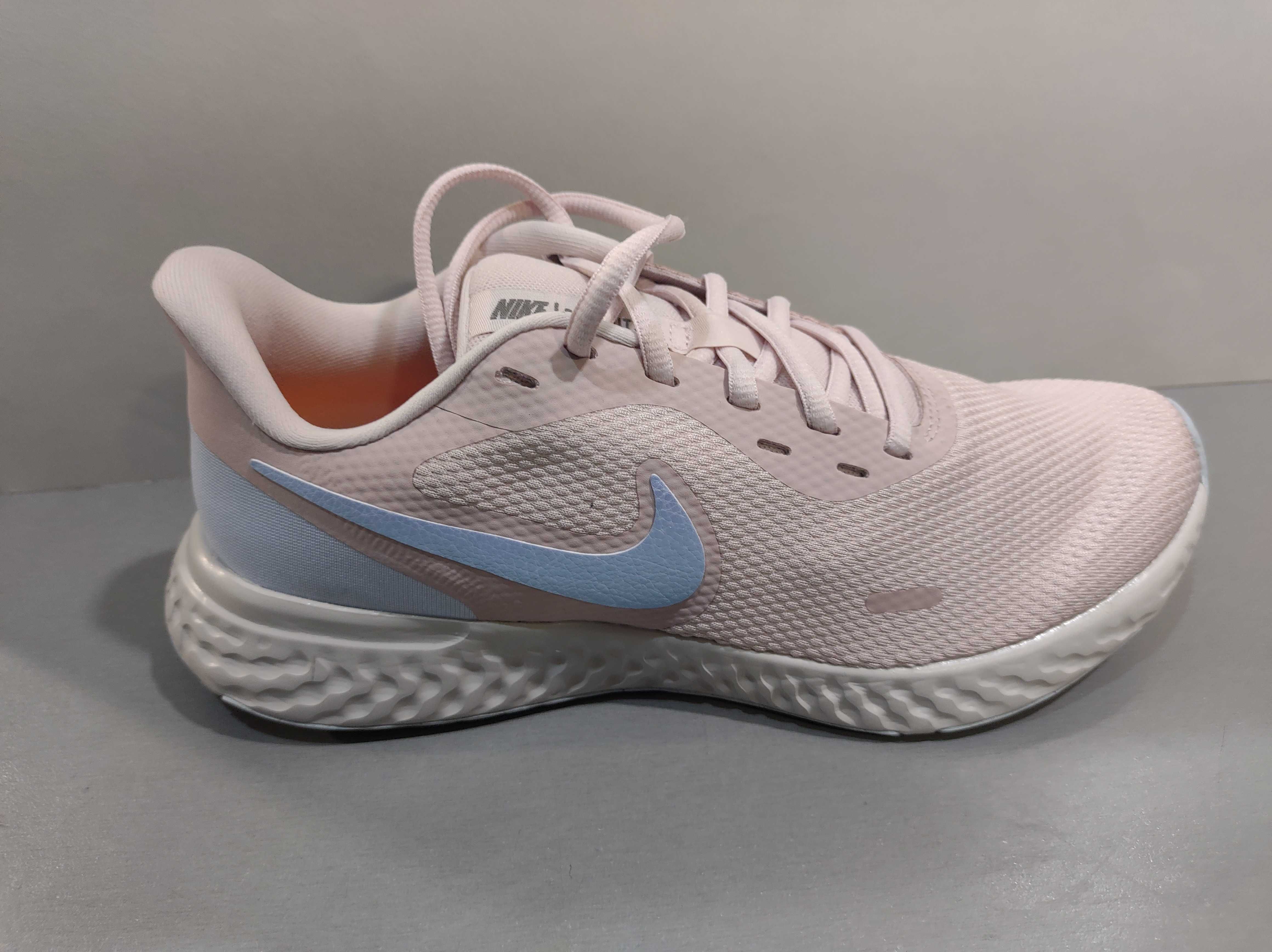 Nike Running N37,5,39,40 и N41.Дамски маратонки.Нови.Оригинал.