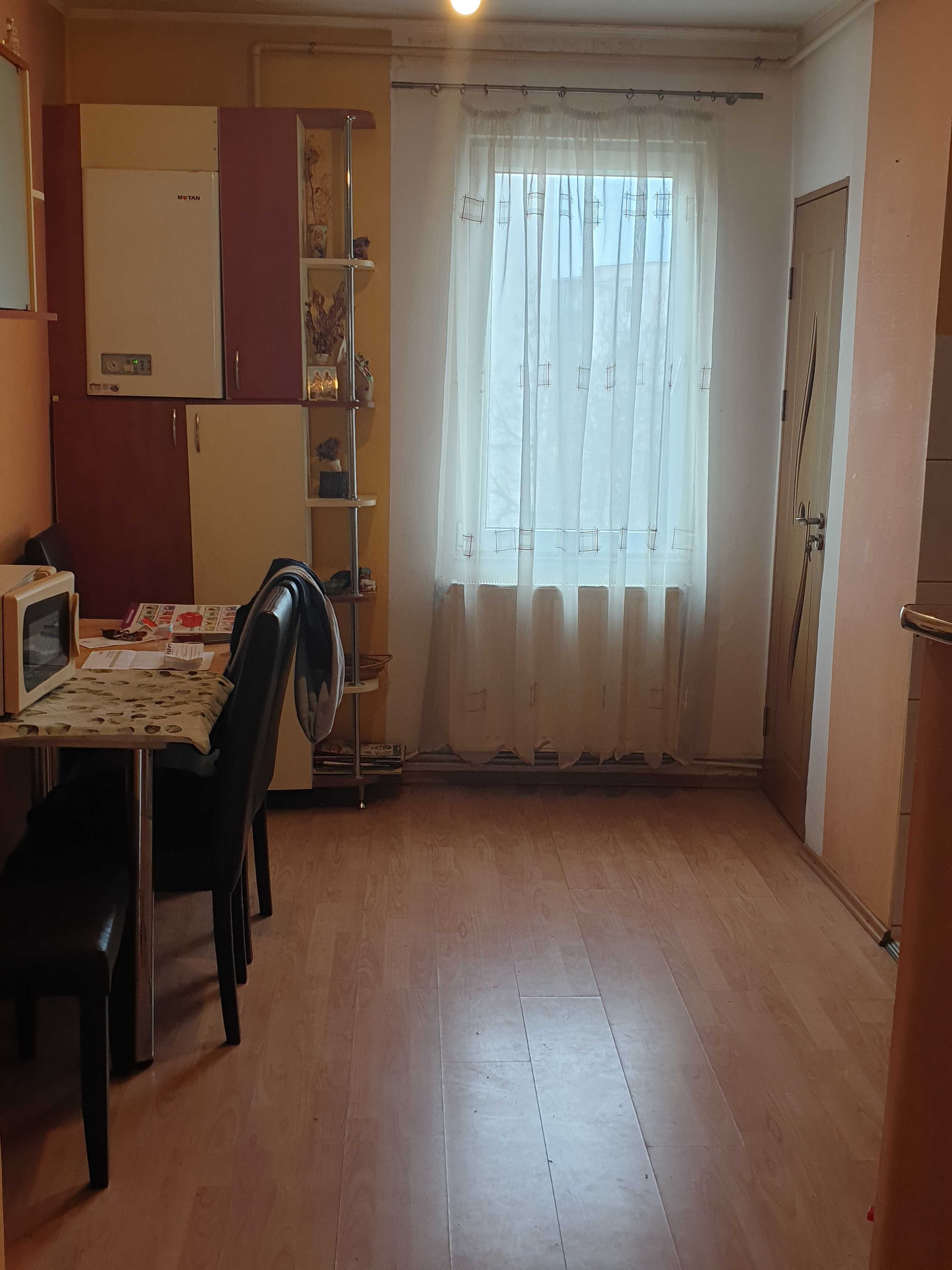 Apartament 3 camere