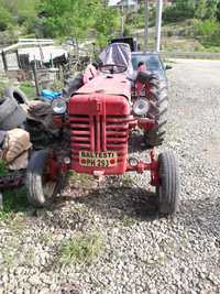 Tractor mccormik439