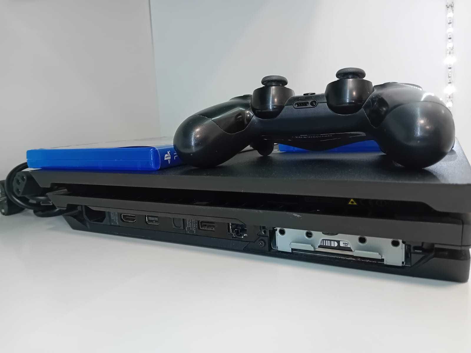 Consola Sony PS4 Pro(AG8 Tudor 1 B71321)