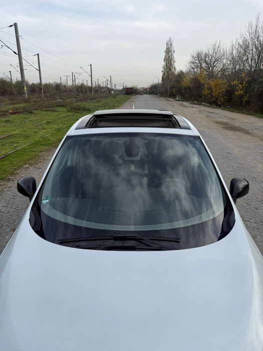 Renault scenic esdiție bose motor 1.6 dci 130 cp an fabricație 2012