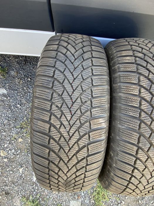 235/65/17/ Bridgestone blizzak LM005