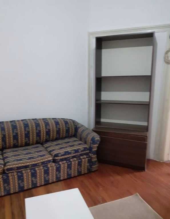 Дава се под наем Едностаен апартамент в Бургас, Център - 35 кв.м за 75 € - Снимка #3