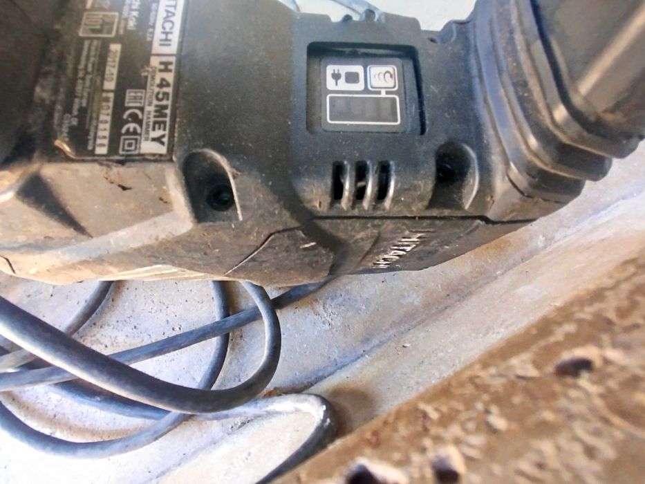 Къртач Хитачи HITACHI  - за части