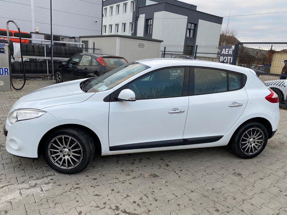 Vând Renault Megane 1.5dCi 2012