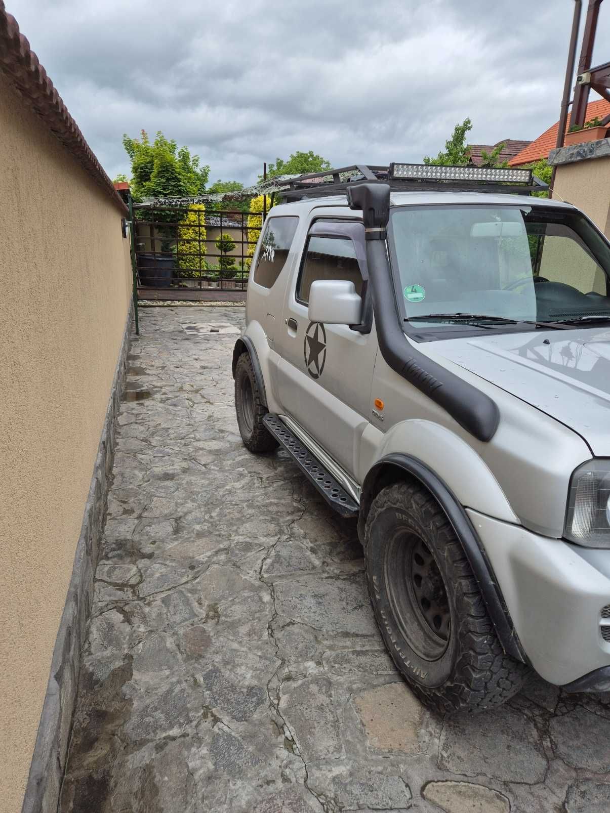 Suzuki Jimny 1.5 DDiS 4WD.